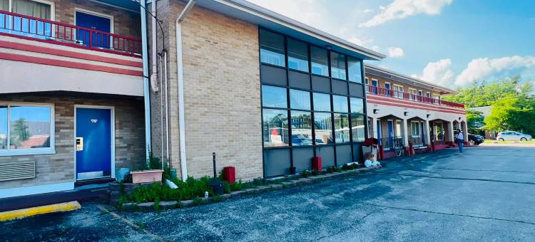 巴灵顿绍姆堡I 90酒店(Barrington Hotel Schaumberg Near I 90)图片