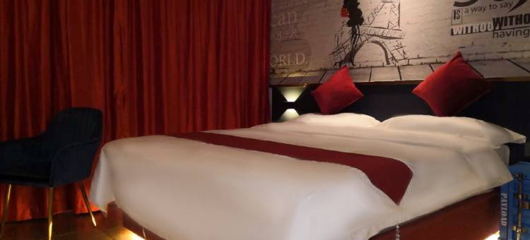 巴彦淖尔明成主题宾馆图片