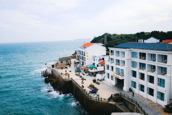 losum爱夏·后会有期海景民宿(东极庙子湖店)预订价格,联系电话位置