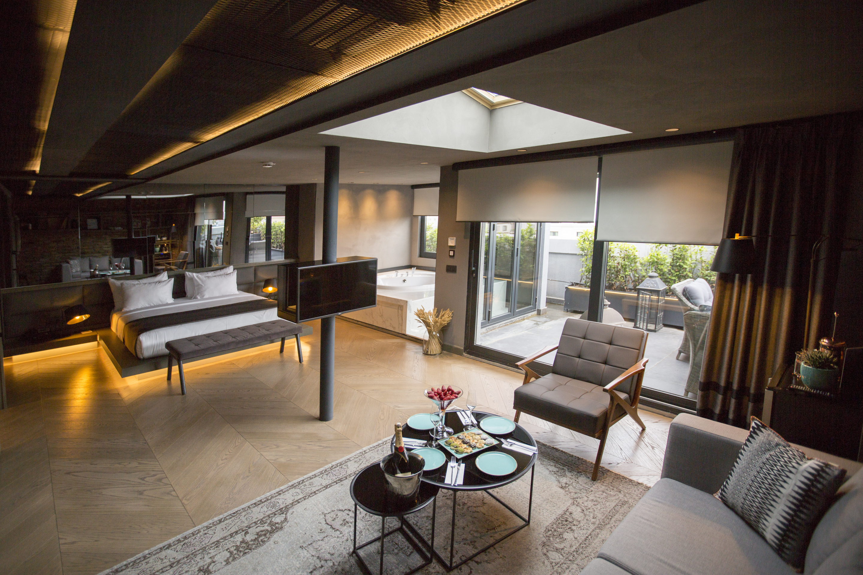 Cityloft 81 Hotel Overview