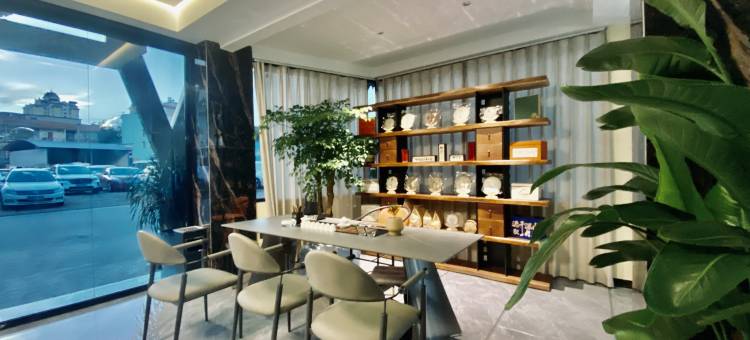 易梵酒店(星光夜市店)图片