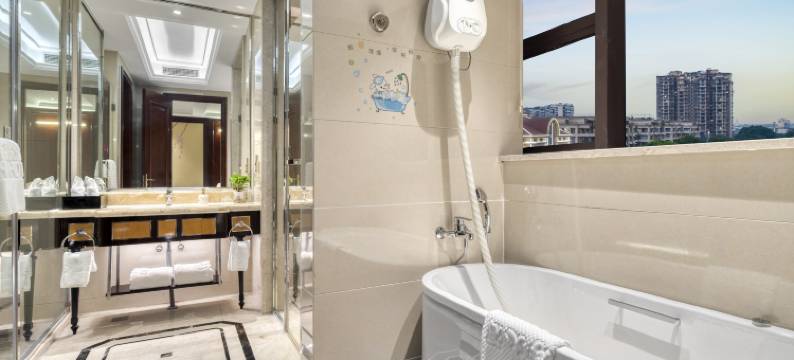 南浔四海大酒店(南浔古镇吾悦广场店)图片