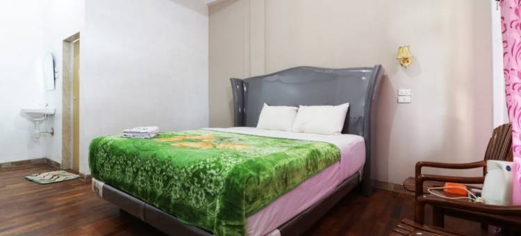 克鲁尔加布雷巴图纳加尔别墅(Villa Keluarga BRE Batunanggar)图片