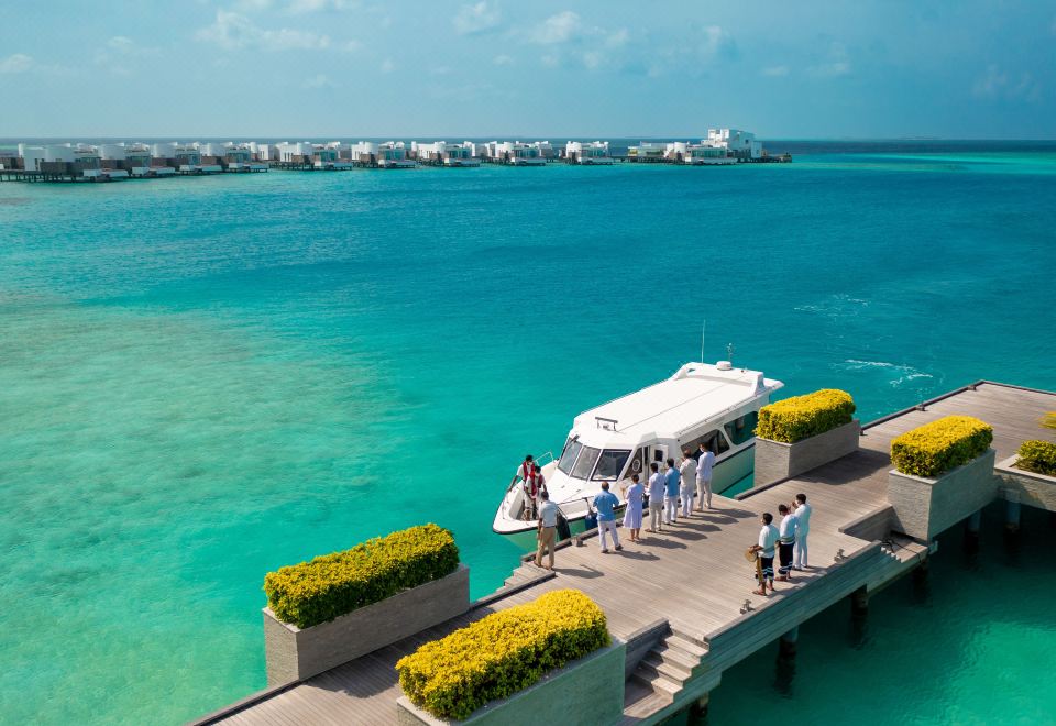 Jumeirah Olhahali Island Maldives Hotel Overview