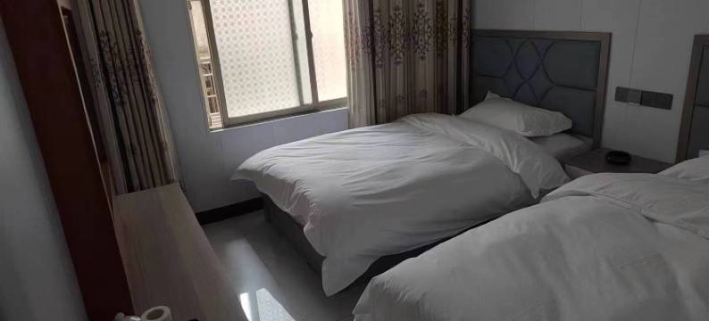 安陆一家人宾馆图片