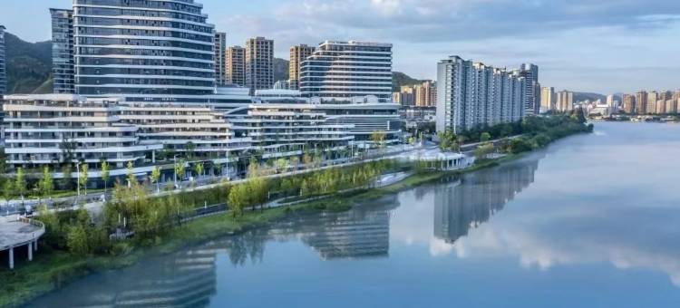 湖边小住民宿图片