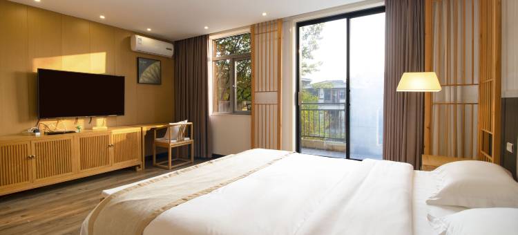 咸宁梓山湖·蜜月湾喜居别墅酒店图片