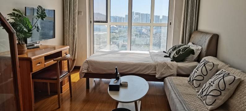 斯维登度假公寓(青岛石老人海水浴场国信体育中心店)图片