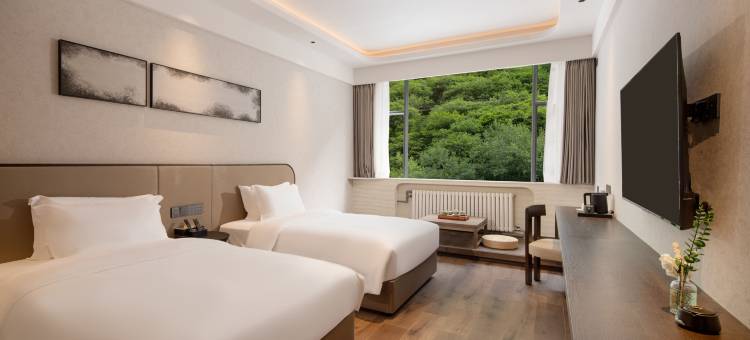 追山茗境温泉度假酒店(理小路店)图片