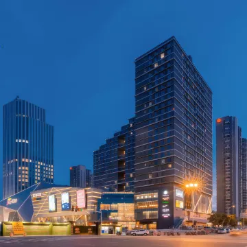 美璟大酒店(南京城北万象汇万寿地铁站店)图片