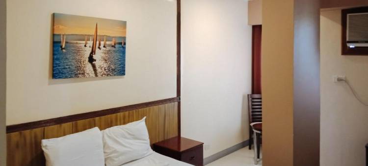 红多兹@H.F.金色旅行者旅馆(RedDoorz @ H.F. Golden Travellers Inn)图片