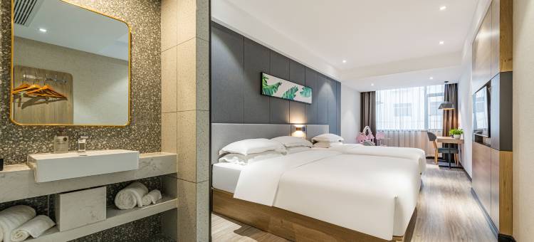 艺龙安云酒店(遵义仁怀茅台路国贸购物中心店)图片