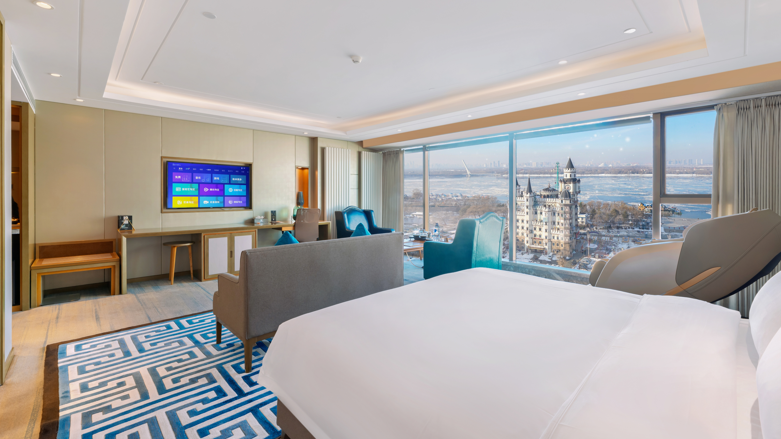 Harbin Central Street Habsburg Hotel (Sofia Church) Over view