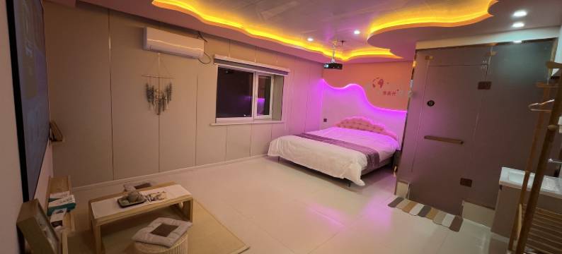 荷御轻奢扫码民宿(牡丹江火车站店)图片