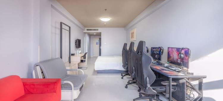 JING·漫千域商旅电竞酒店(邢台体育馆店)图片