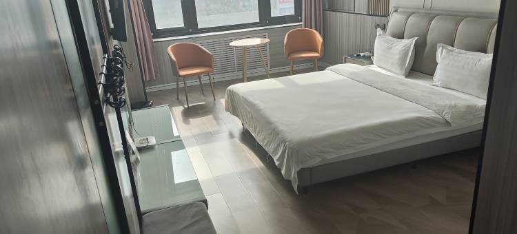 隆辰豪庭商务宾馆图片