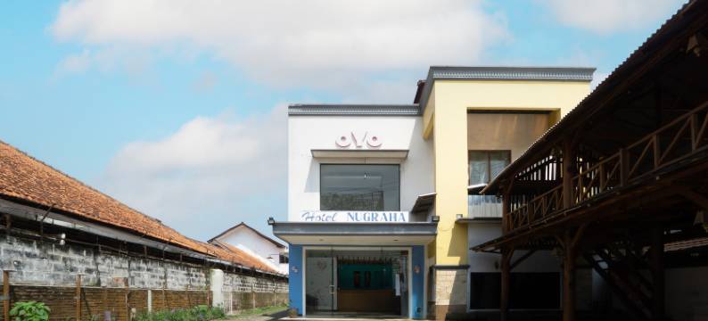 O阿尔乔萨里酒店-近阿拉亚广场-原努格拉哈酒店(Hotel O Arjosari Near Plaza Araya Formerly Hotel Nugraha)图片