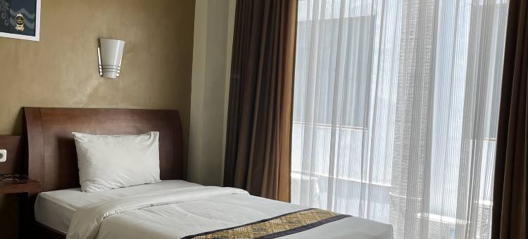 雷兹皇宫酒店(Riez Palace Hotel)图片