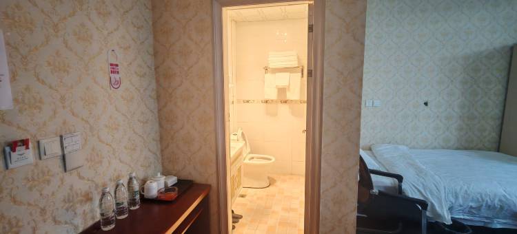 革吉福瑞酒店图片