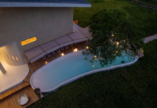 Baimanchuan Homestay Hotel Overview