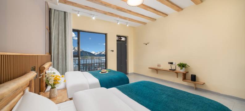 昭苏鑫雨阁民宿(夏塔乡店)图片