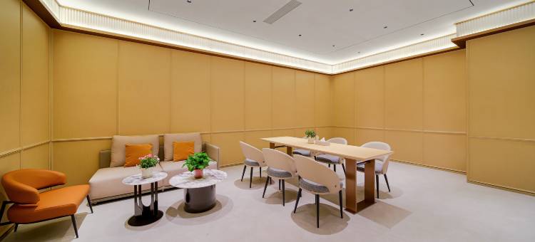 艺龙安云酒店(开封鼓楼广场西司夜市店)图片