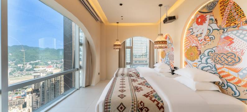 Cypria·浠乐泊雅·江景拾光智能轻奢美宿(重庆解放碑洪崖洞店)图片