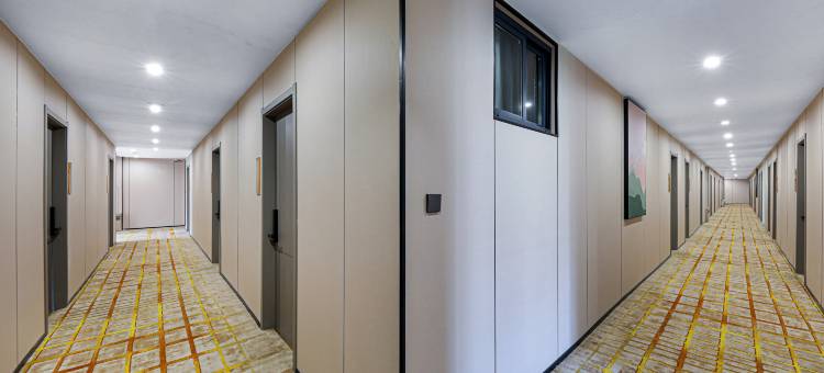 亚悦酒店(景德镇陶溪川文创街区雕塑瓷厂店)图片