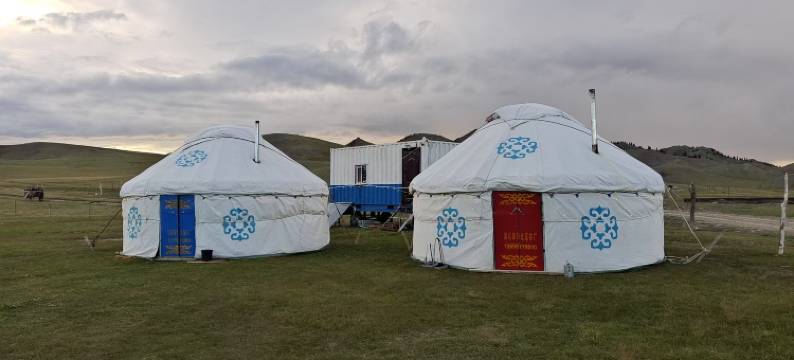 赛里木湖蓝天民宿图片