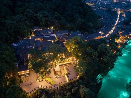 月光宝瓶民宿(都江堰景区南桥店)