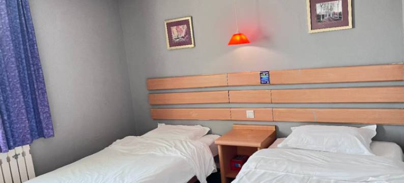 一光酒店(乌鲁木齐华凌步行街店)图片