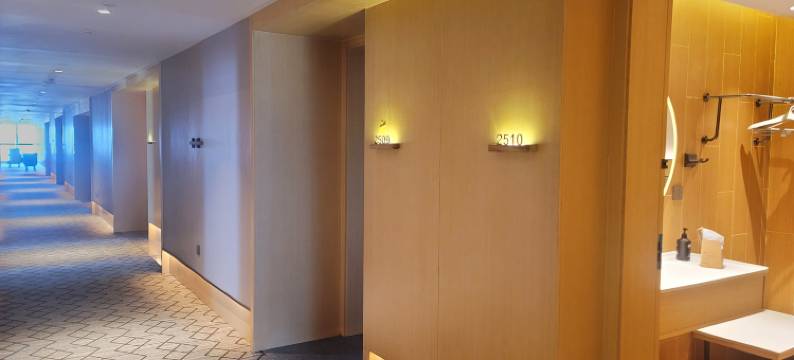 曼京湖畔酒店(安宁吾悦广场店)图片