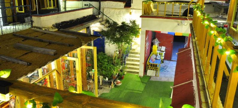 拉萨苍悟客栈(八廓街大昭寺店)图片