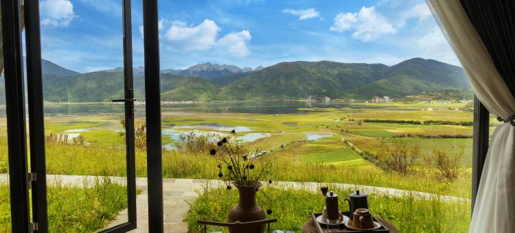 半山探野·悬崖纳境依山听海隐邸(香格里拉纳帕海店)图片