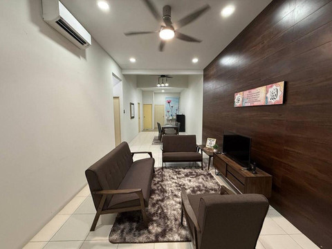 Hillside Homestay by UmmiSya