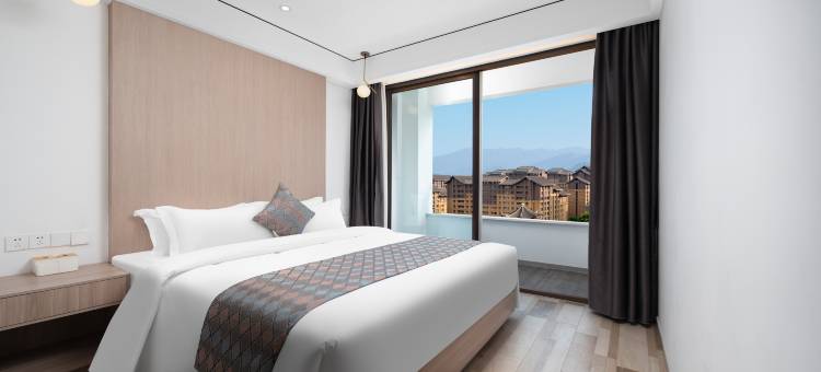 美栖峨眉山下民宿(报国寺旅游客运中心店)图片