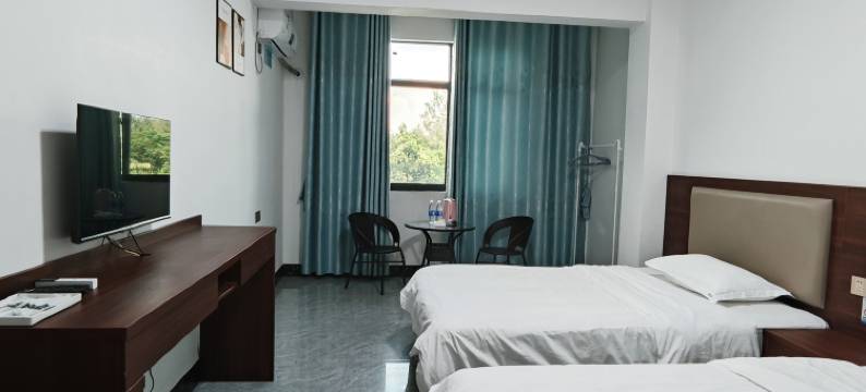 东兴豪万宾馆(万尾金滩店)图片