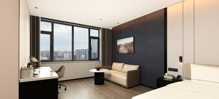 沈阳北站市府大路亚朵酒店图片