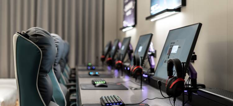 网鱼电竞酒店(佛山三水乐荟城广场店)图片