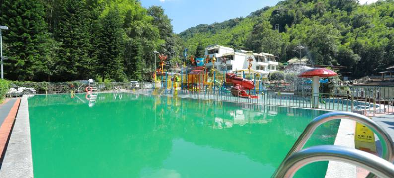 颐园生态度假酒店(龙门南昆山国家森林公园店)图片