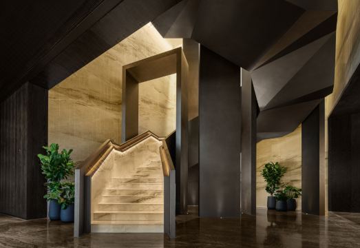 Surya Hotel Shanghai New Hongqiao Center Hotel Overview