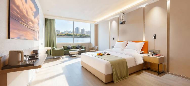 黔花之筑RiversideNightViewHotel江景酒店(溆浦站人民医院店)图片