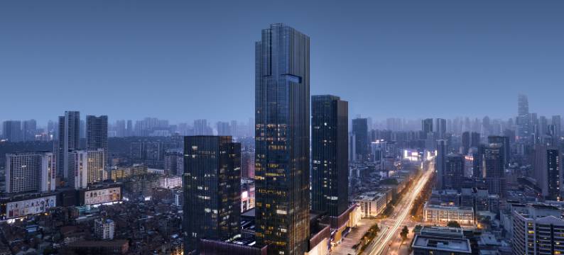 武汉汉正街江汉路步行街高空江景亚朵S酒店图片