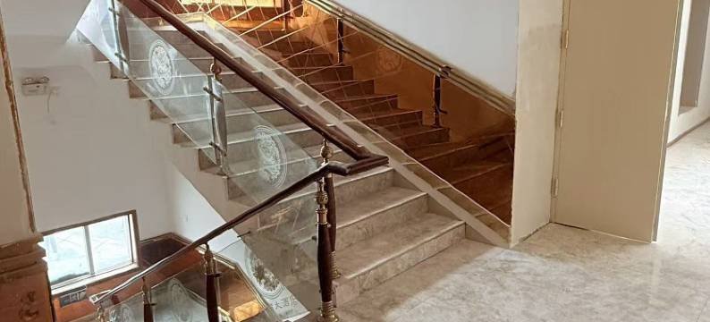 达日大酒店图片