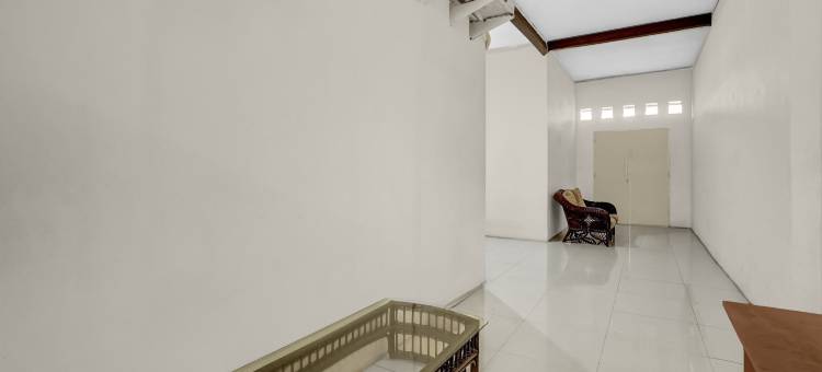 Hotel O Sagara Homestay Rungkut图片