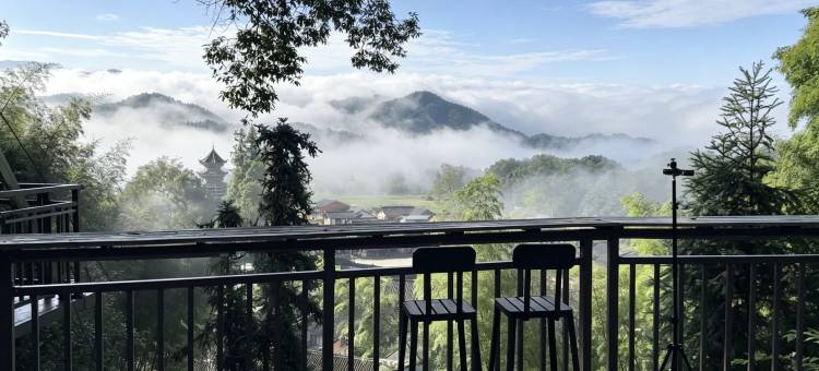 梵净山泉庭民宿(寨沙侗寨店)图片