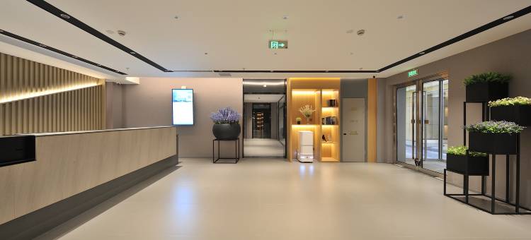 如家商旅酒店(呼和浩特新城区新华广场地铁站店)图片