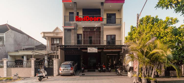 红多兹伊斯兰酒店-泗水科汀唐(RedDoorz Syariah @ Ketintang Surabaya)图片