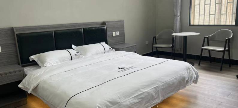 保山裕庆电竞酒店图片