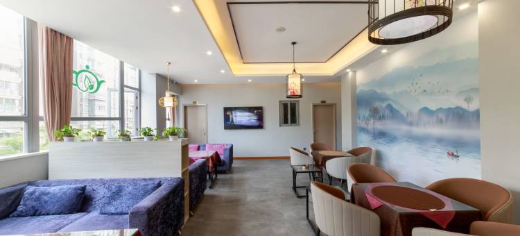 鑫豪酒店(五粮液文化体育中心石犀公园地铁站店)图片